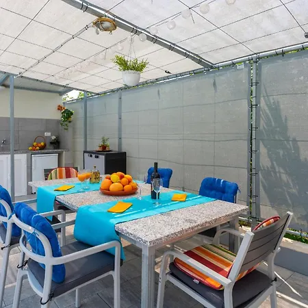 Pet Friendly In Draga Bašćanska